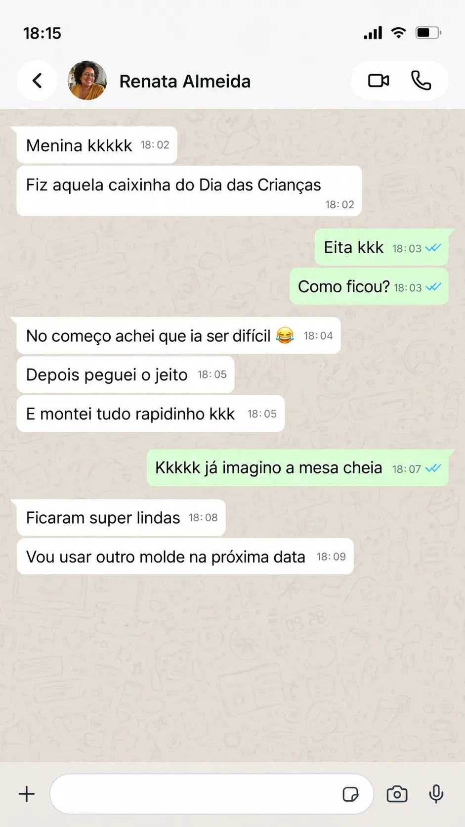 Conversa ilustrativa de Renata sobre os moldes para o Dia das Crianças